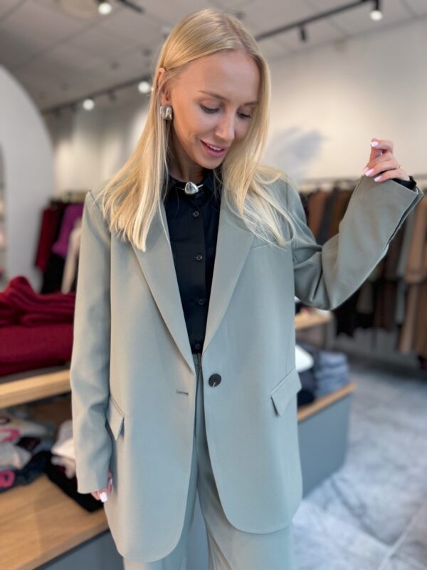 Švarkas Olive