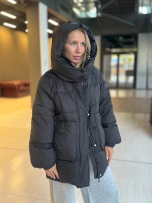 Striukė Over Black - Image 2