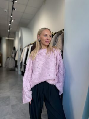 Megztinis Rose Hug - Image 3