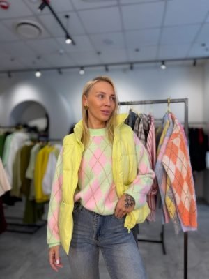 Pūkinė liemenė Pistachio - Image 1