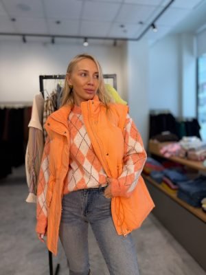 Pūkinė liemenė Orange - Image 1